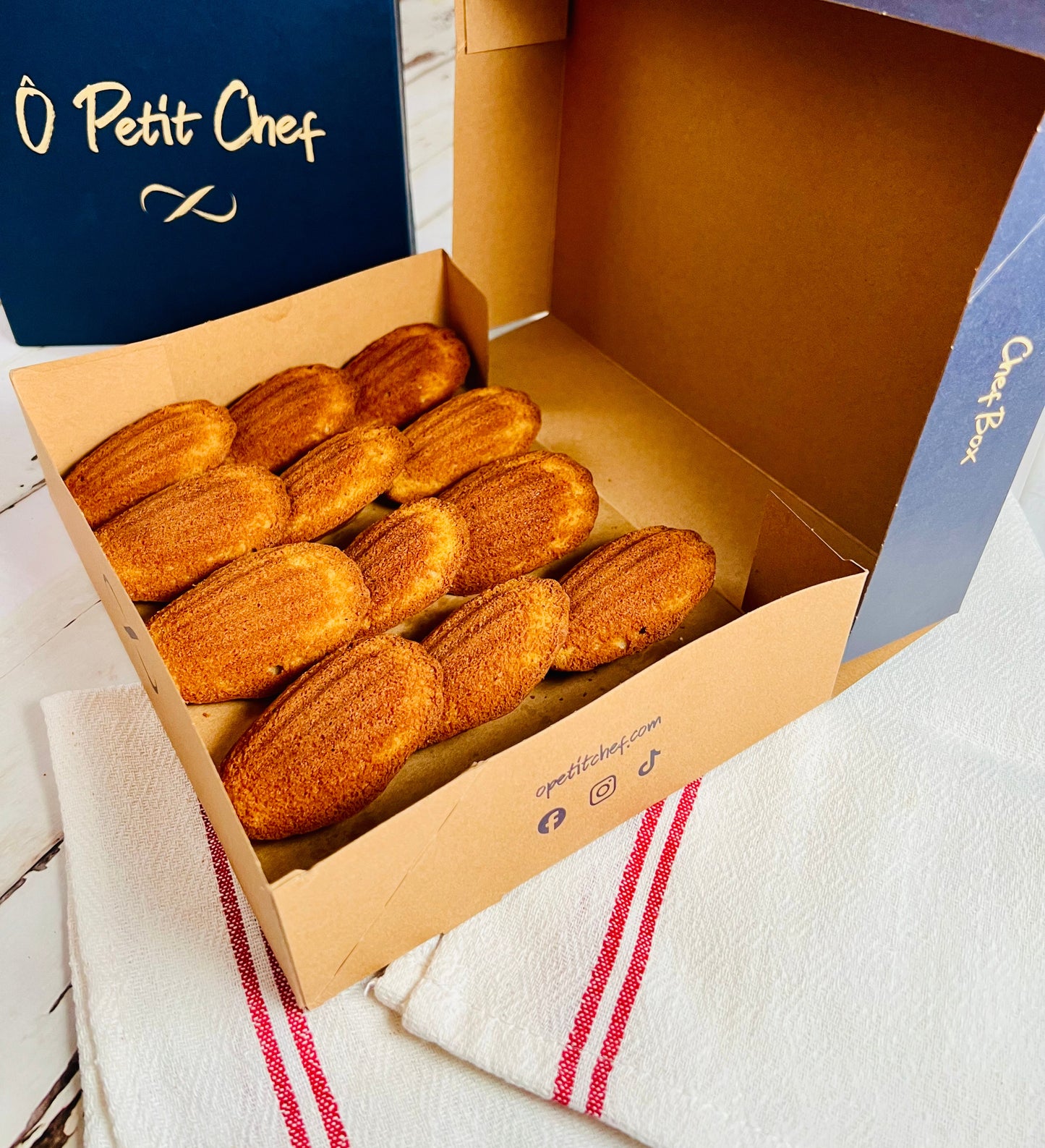Box of 12 Madeleines